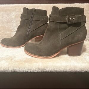Sole Society Dark Green Suede Ankle Boots